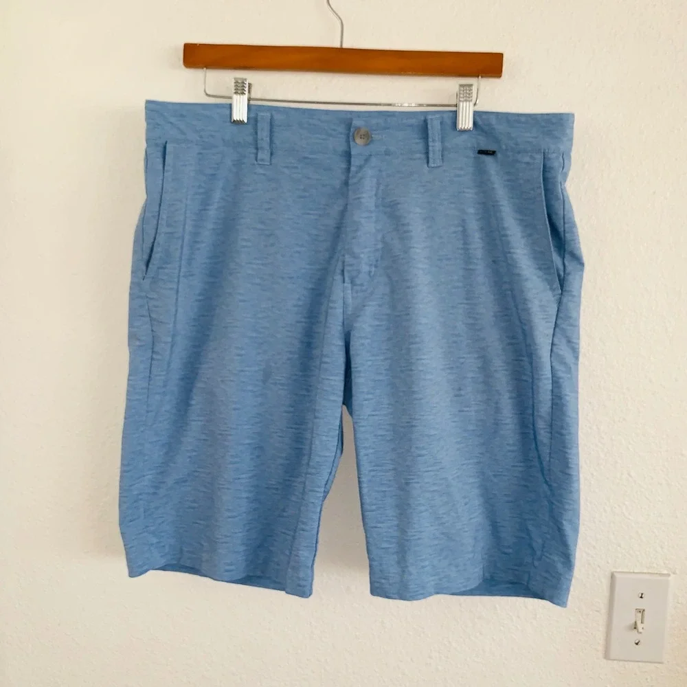 TravisMathew Mens Blue Heathered Golf Performance Shorts Size 36 Stretch Casual